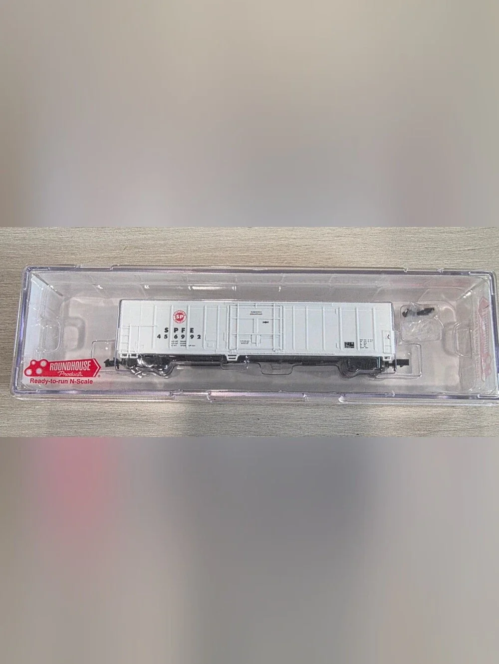 Roundhouse Products N Scale SPFE 57' Mechanical Reefer RTR